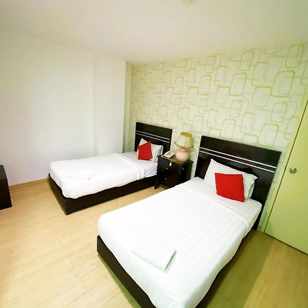 Bluebell Hotel 스쿠다이 외부 사진