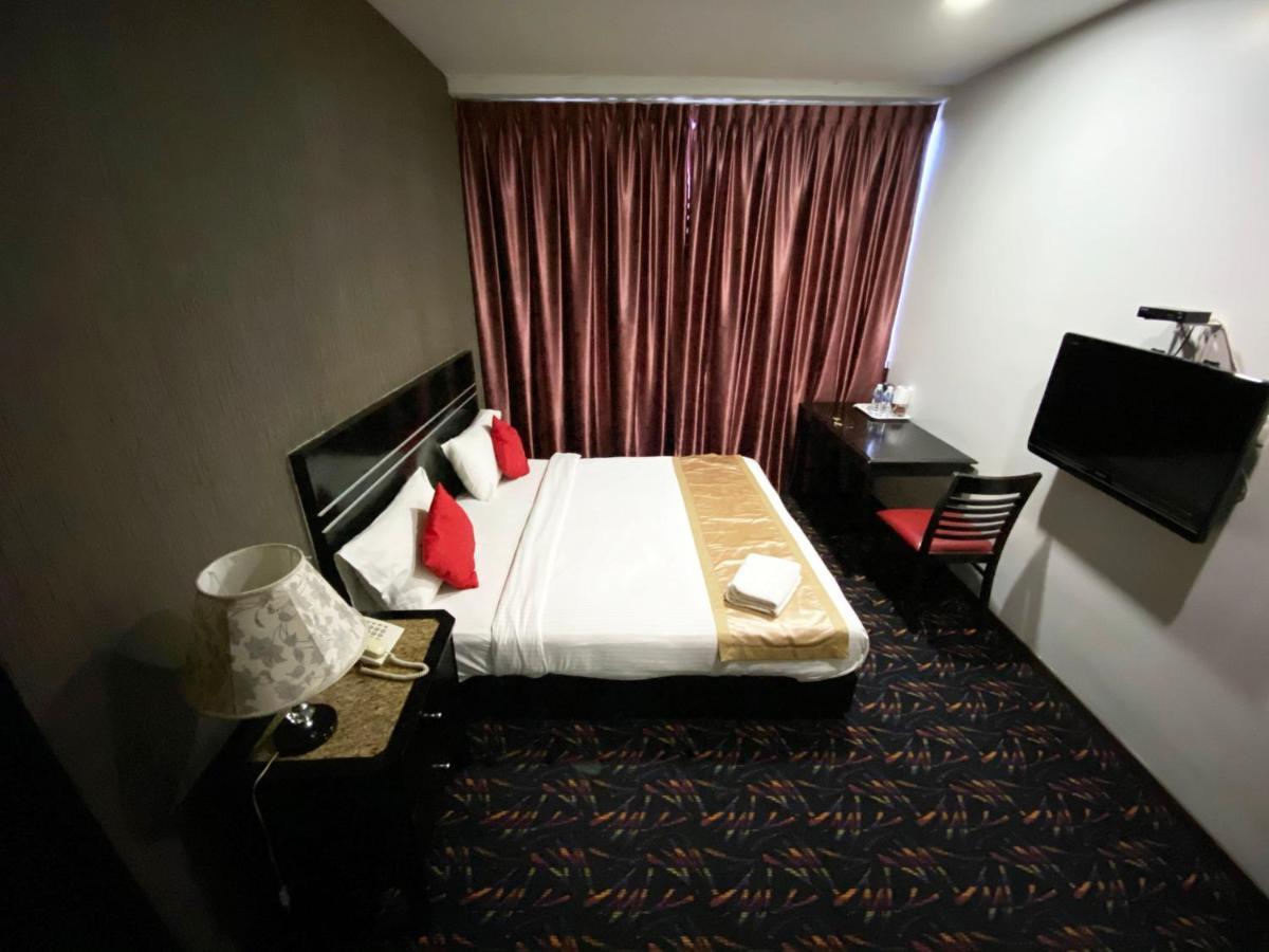 Bluebell Hotel 스쿠다이 외부 사진